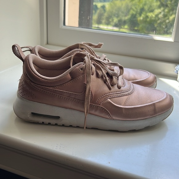 Rose Gold Metallic Nike Air Max Thea - Picture 2 of 8